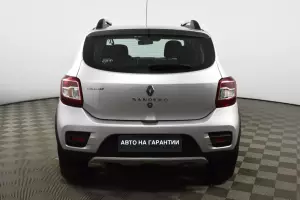 Renault  5