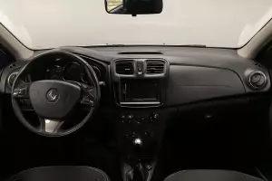 Renault  9