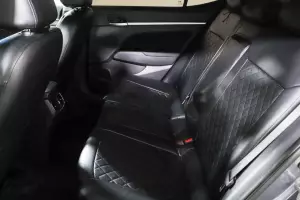 Hyundai  10