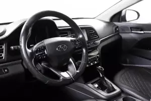 Hyundai  9