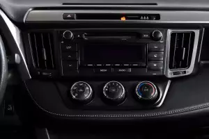 Toyota  12