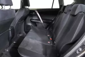 Toyota  15