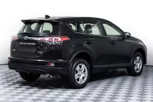 Toyota  4