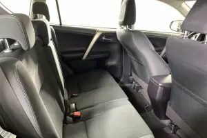 Toyota  15