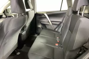 Toyota  16