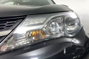 Toyota  8