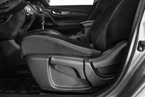 Nissan  8
