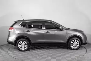 Nissan  17