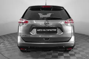 Nissan  15