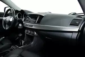 Mitsubishi  7
