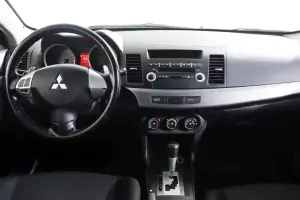 Mitsubishi  6