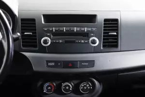 Mitsubishi  8