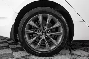 Hyundai  15