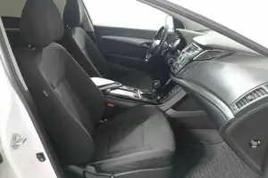 Hyundai  12