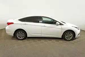Hyundai  3