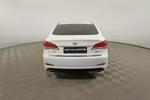 Hyundai  7