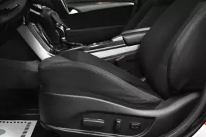 Hyundai  6