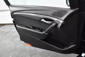 Hyundai  8