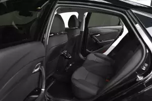 Hyundai  9