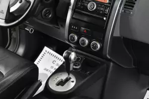 Nissan  5