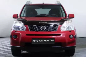 Nissan  2