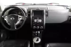 Nissan  6