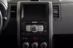 Nissan  8