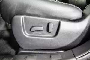 Nissan  11