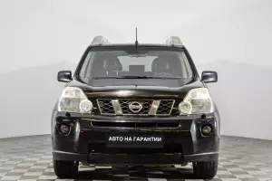 Nissan  2