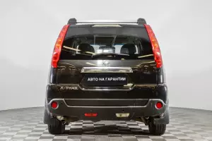 Nissan  5