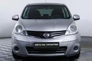 Nissan  2