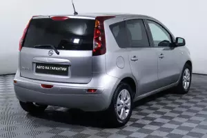 Nissan  4