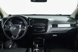 Mitsubishi  7