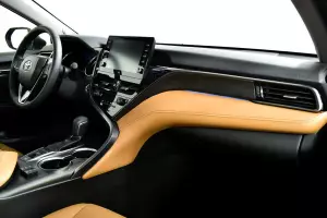 Toyota  8