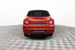 Datsun  5