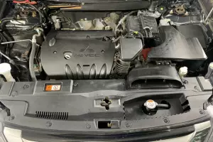 Mitsubishi  9