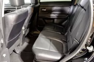 Mitsubishi  11