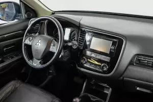 Mitsubishi  7