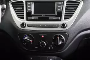 Hyundai  8