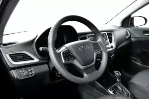Hyundai  9