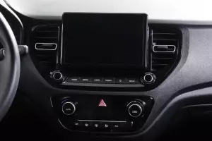 Hyundai  9