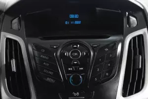 Ford  10