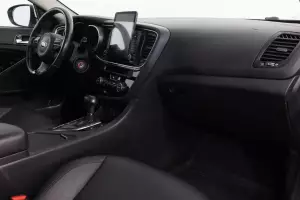 Kia  6