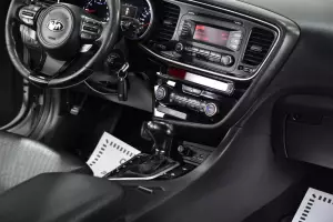 Kia  6
