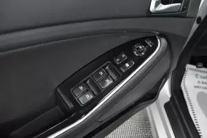 Kia  8