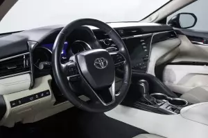 Toyota  10