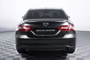 Toyota  5