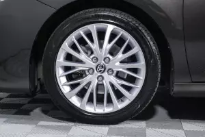 Toyota  6