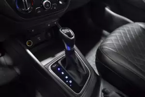 Hyundai  8