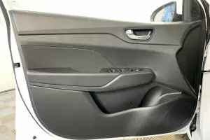 Hyundai  10